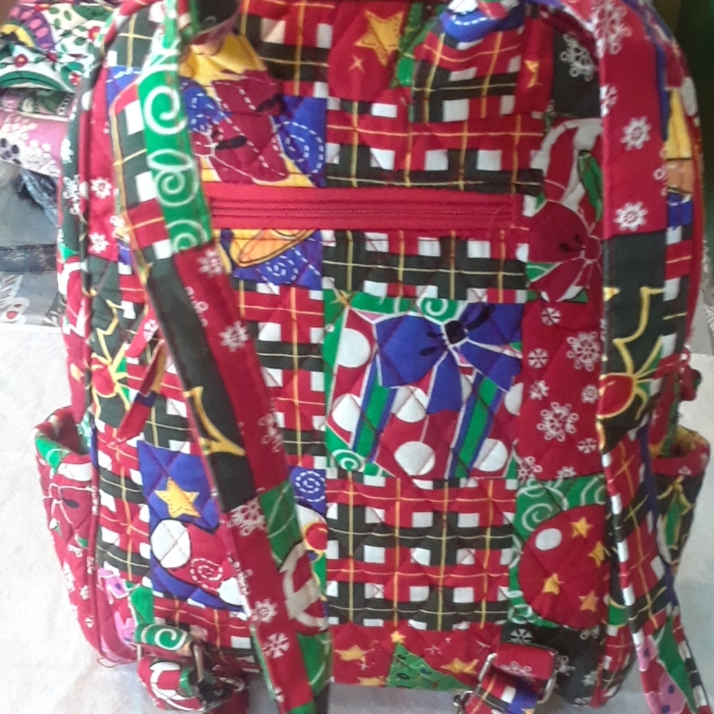 ***Holiday Season Backpack - Picture 2 of 4